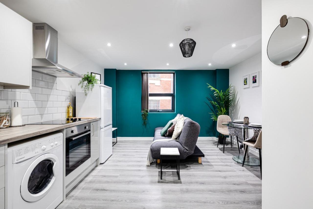 Cosy Modern Apt In Heart Of Stockport - Sleeps 4 Apartamento Exterior foto