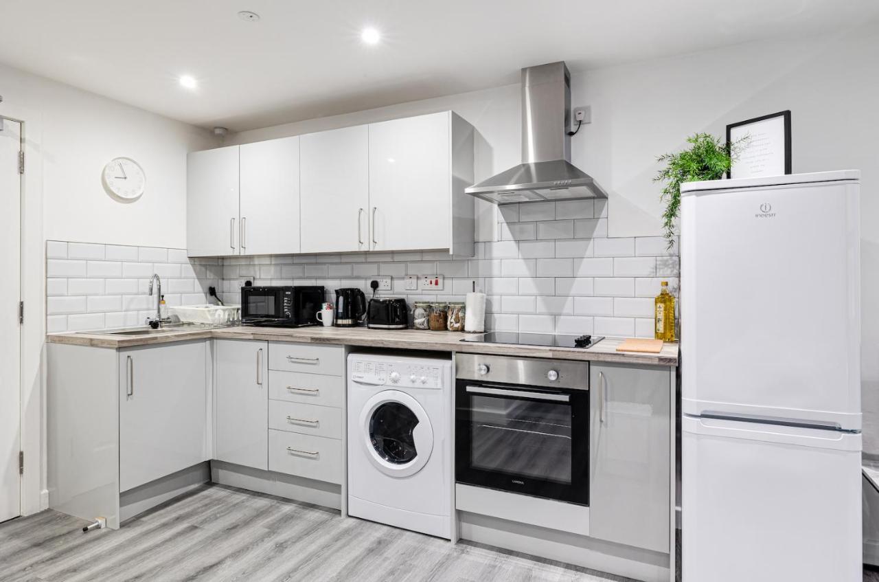 Cosy Modern Apt In Heart Of Stockport - Sleeps 4 Apartamento Exterior foto
