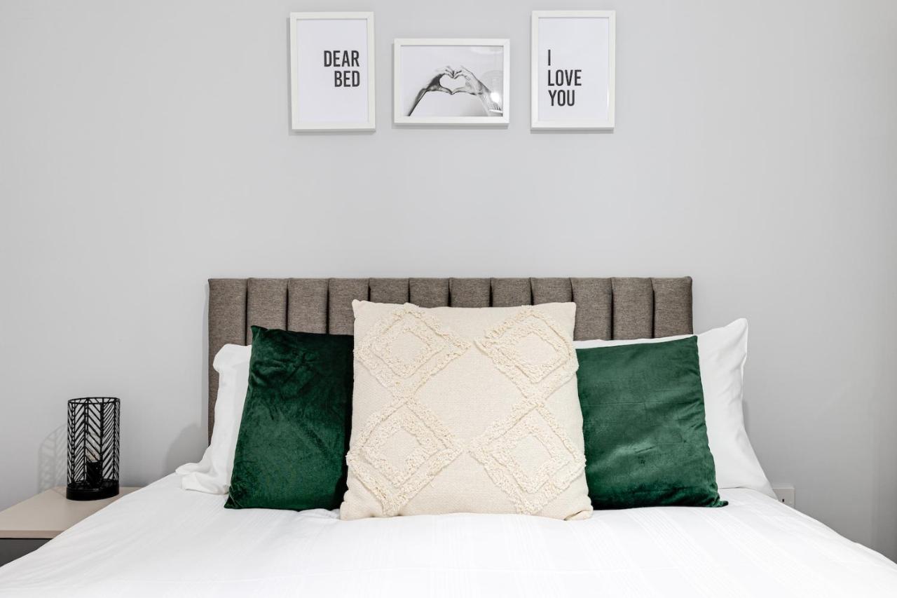 Cosy Modern Apt In Heart Of Stockport - Sleeps 4 Apartamento Exterior foto