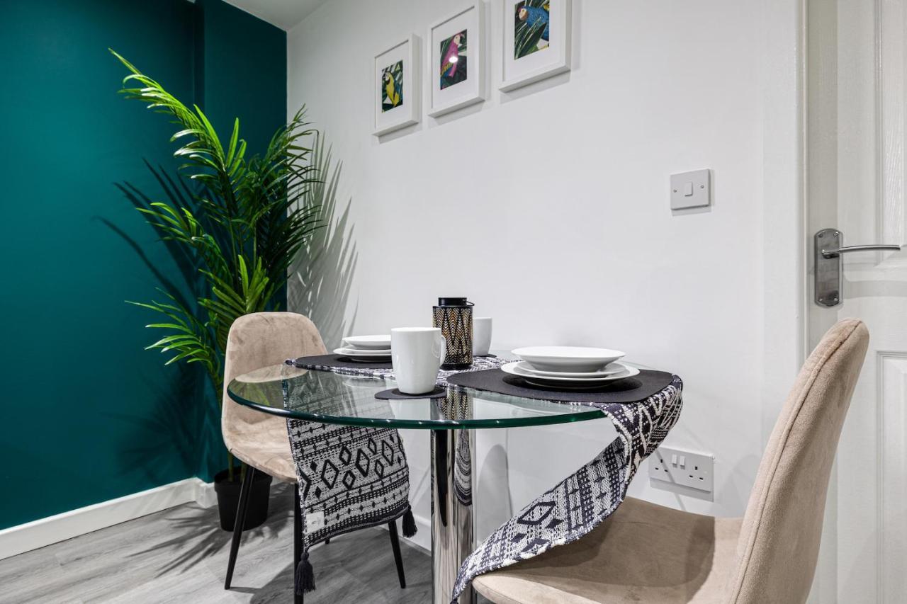 Cosy Modern Apt In Heart Of Stockport - Sleeps 4 Apartamento Exterior foto